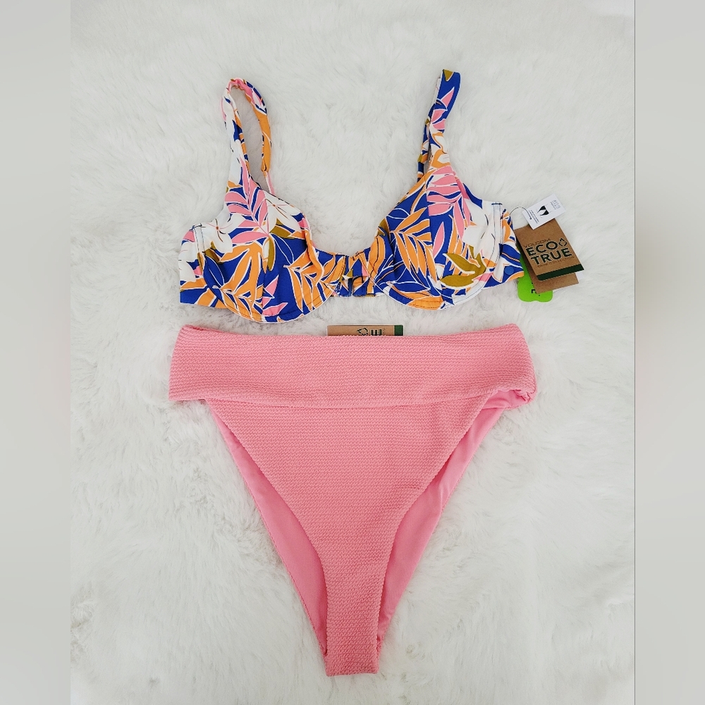 🪸VOLCOM BIKINI TOP AND BOTTOM SIZE M
